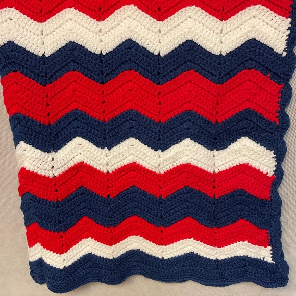 Handmade throw - Picture 3 of 4